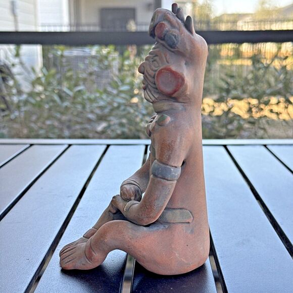 Vintage Aztec Mayan Style Terracotta Clay Painted Mexico Warrior Sitting 7.5” - Picture 3 of 6